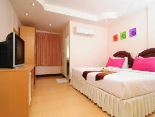 Bed by Tha-Pra Hotel and Apartment