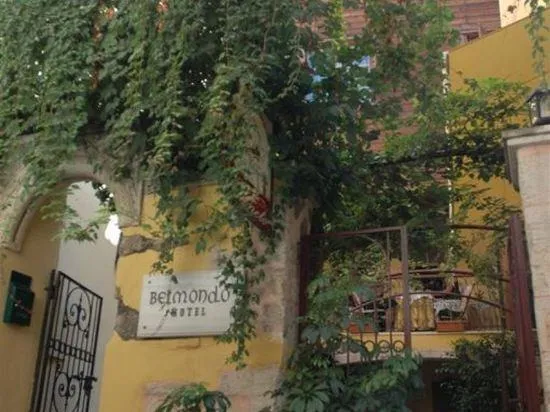 Belmondo Hotel & Suites