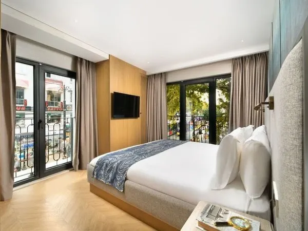 Bentley Hotel Old City