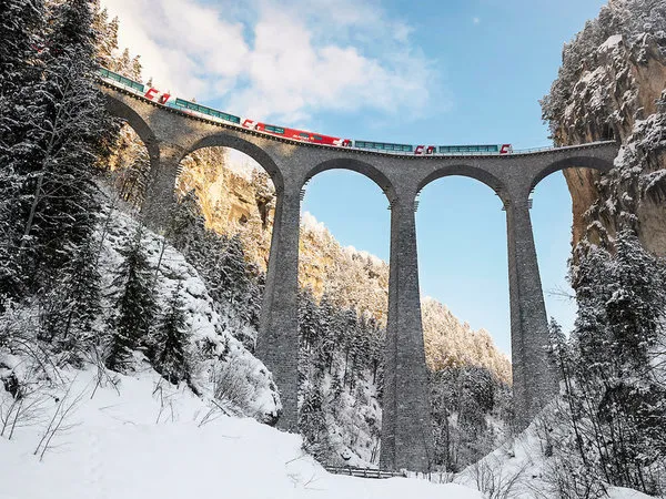 Bernina- und Glacier Express Graubünden