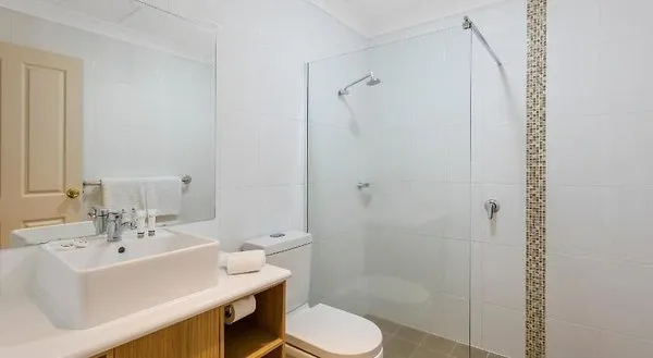 Best Western Ambassador Motor Inn & Apartments