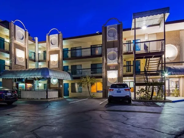 Best Western Courtesy Inn