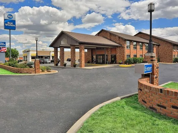 Best Western Falcon Plaza