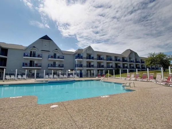 Best Western Harbour Pointe Lakefront