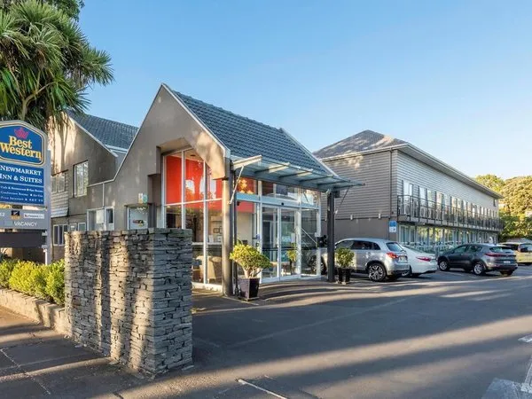 Best Western Newmarket Inn & Suites