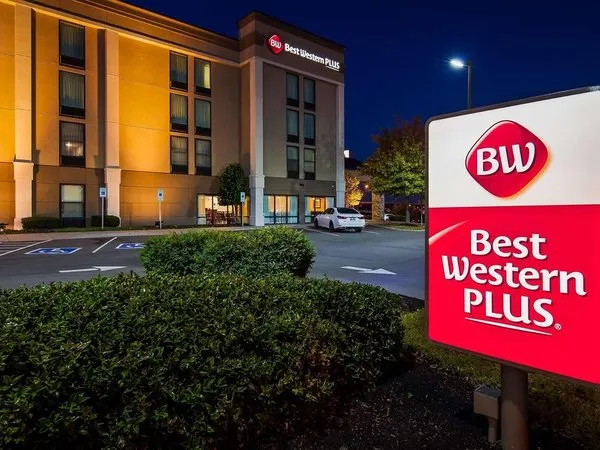 Best Western Plus Belle Meade Inn & Suites