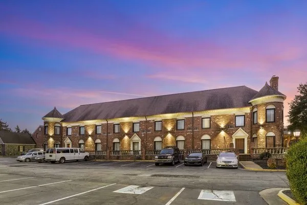 Best Western Plus Governor's Inn
