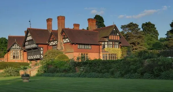 Best Western Plus Grims Dyke Hotel