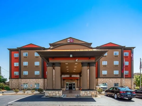 Best Western Plus JFK Inn & Suites
