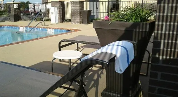Best Western Plus Jonesboro Inn & Suites