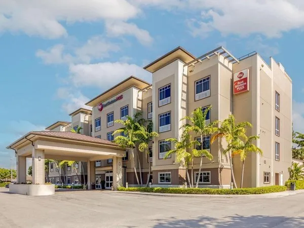 Best Western Plus Miami Airport North Hotel & Suites