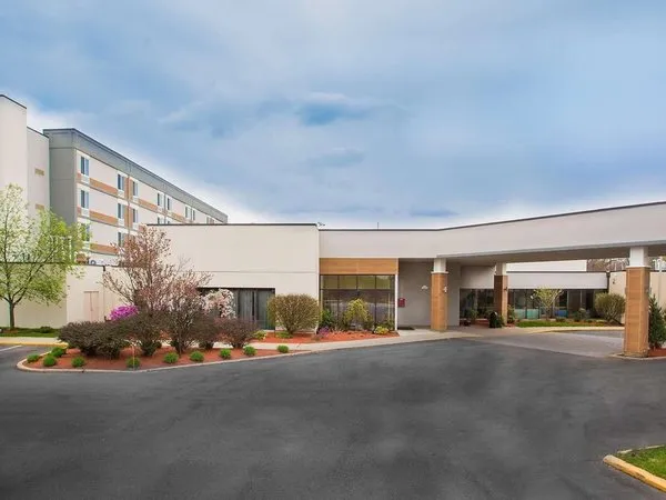 Best Western Plus New Englander