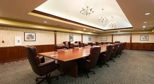 Best Western Plus Sonora Oaks Hotel & Conference Center