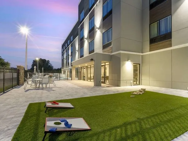 Best Western Plus Winter Haven Inn & Suites