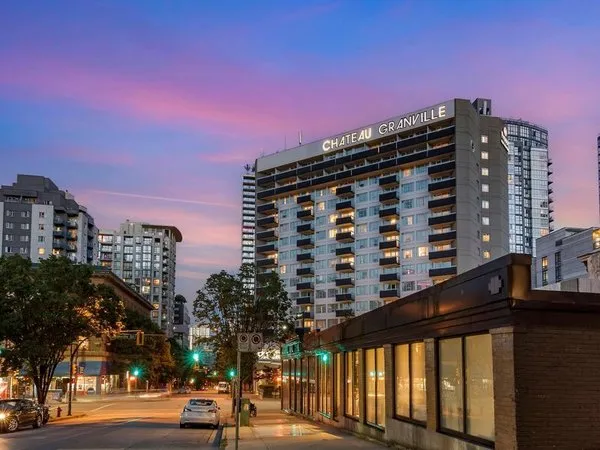 Best Western Premier Chateau Granville Hotel & Suites & Conference Centre