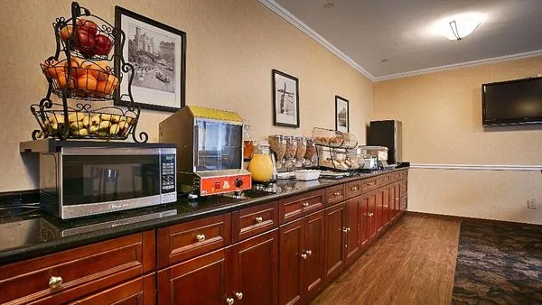 Best Western Queens Court Hotel
