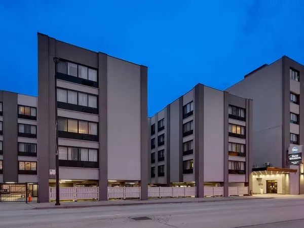 Best Western River North Hotel