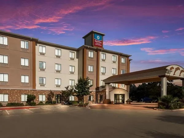 Best Western Sea World/Lackland AFB NW Hotel & Suites