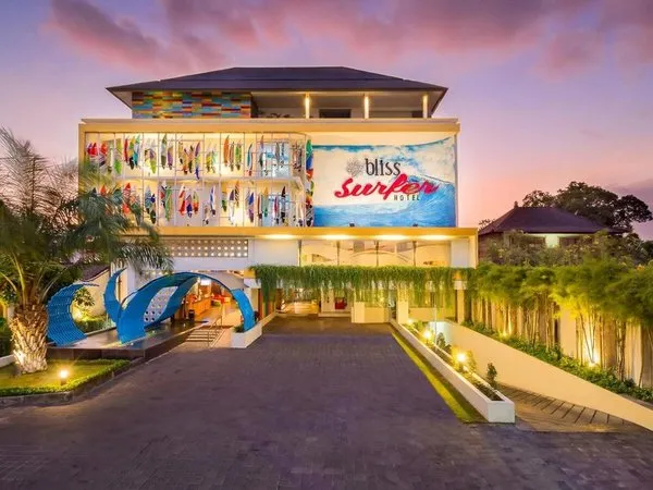 Bliss Surfer Hotel
