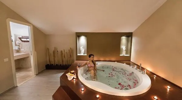 Blueberry Boutique Hotel