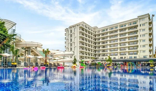 Bonita Luxury Resort