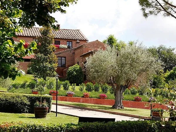 Borgo Tre Rose Hotel