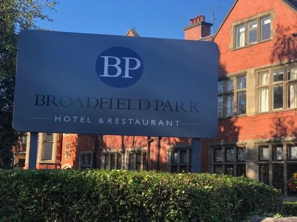 Broadfield Park Hotel