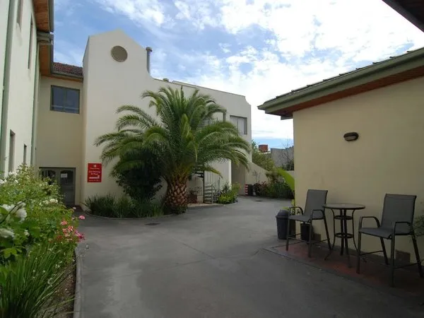 Brunswick Tower Hotel