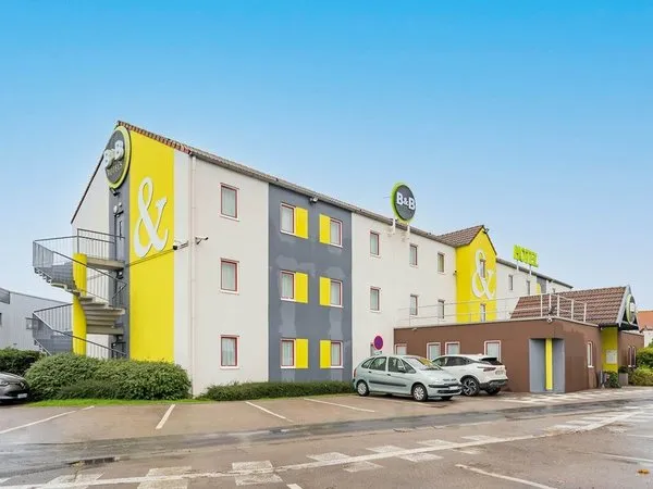 B&B HOTEL Calais Centre Saint-Pierre