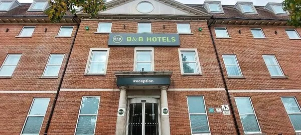 B&B HOTEL London Heathrow
