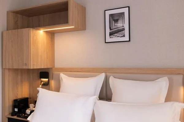 B&B HOTEL Paris 17 Batignolles