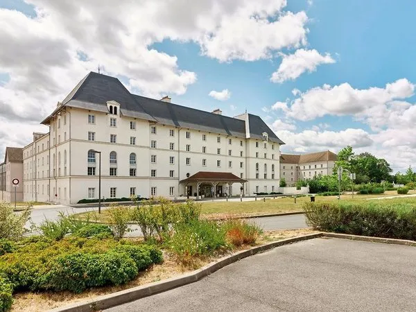 B&B HOTEL près de Disneyland® Paris