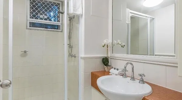 Burleigh Mediterranean Resort Enquiries