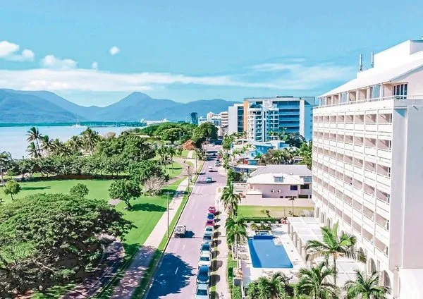 Cairns Harbourside Hotel