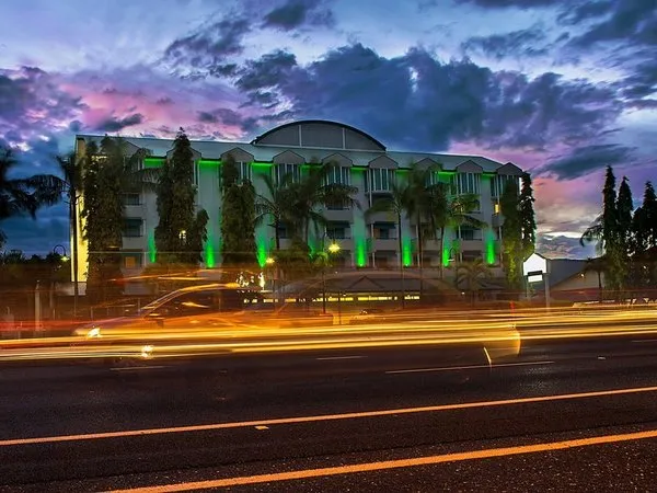 Cairns Sheridan Hotel & Conference Centre
