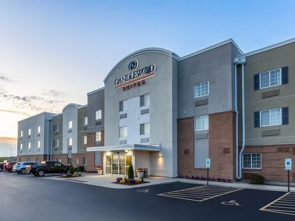 Candlewood Suites Aurora - Naperville