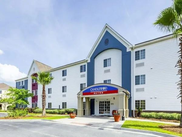 Candlewood Suites Savannah Airport