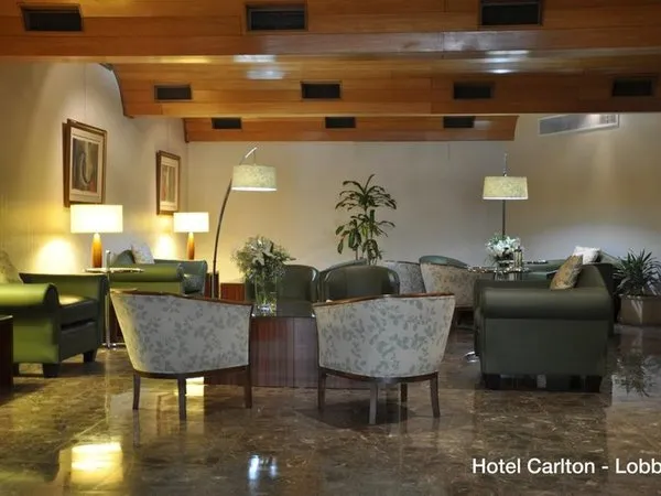 Carlton Hotel