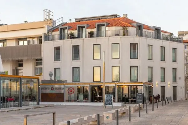 Casa Da Praça Guesthouse Sesimbra