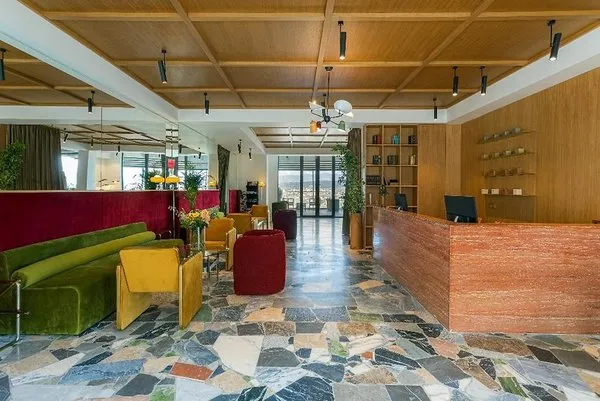 Castor and Pollux Hotel