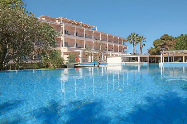 Cavomarina Beach Hotel