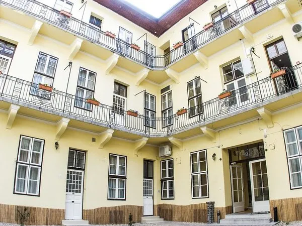 Central 21