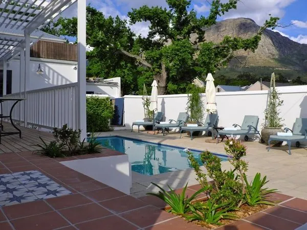 Chapter House Boutique Hotel