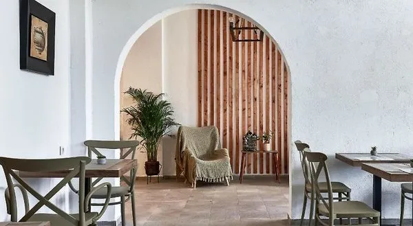 Charm Hotel