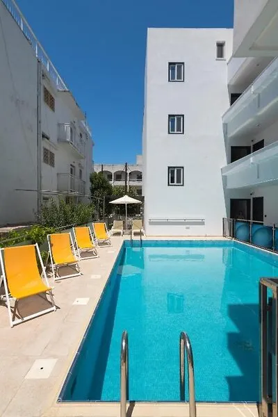 Christa Apartments