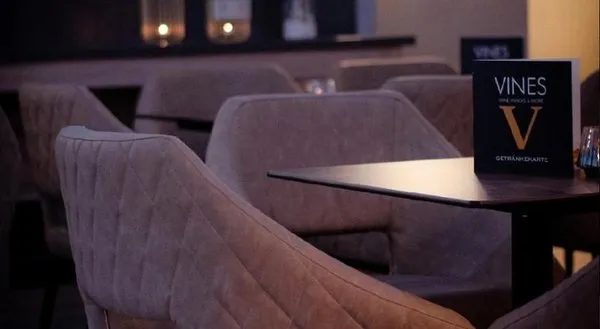 City Vibes Hotel & Bistro