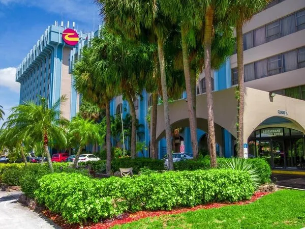 Clarion Inn & Suites Miami Airport
