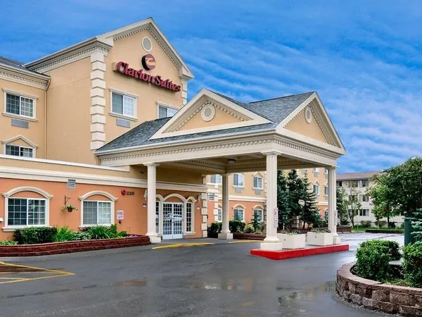 Clarion Suites Downtown