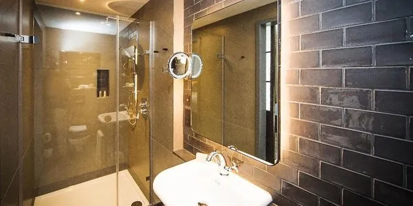 Clayton Hotel City of London