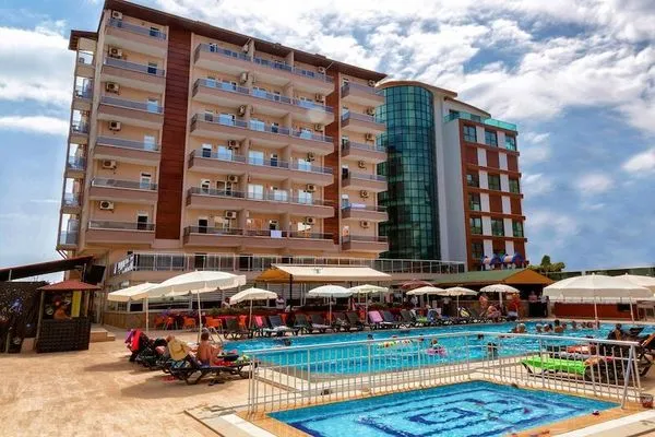 Club Bayar Beach Hotel